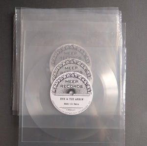 
                  
                    20 Clear Square 7"s
                  
                